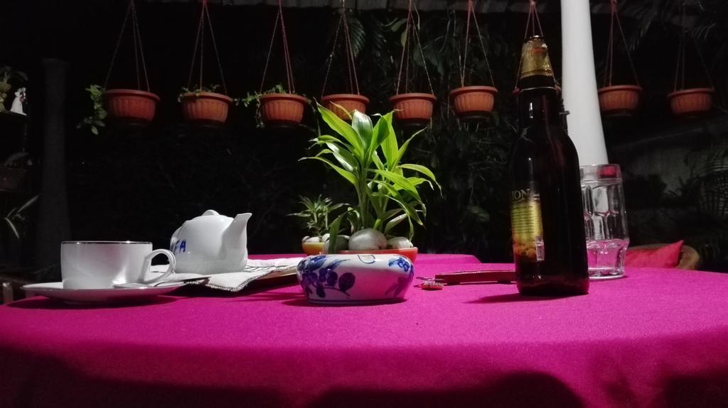 卡斯凯德岩石之家酒店 波隆纳鲁沃 外观 照片